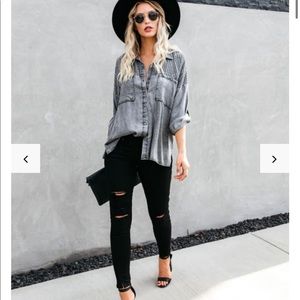 Vici “Be a Rockstar” Button Down Top — SMALL